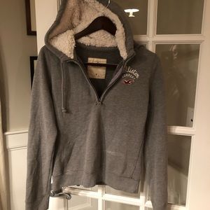 Hollister quarter zip
